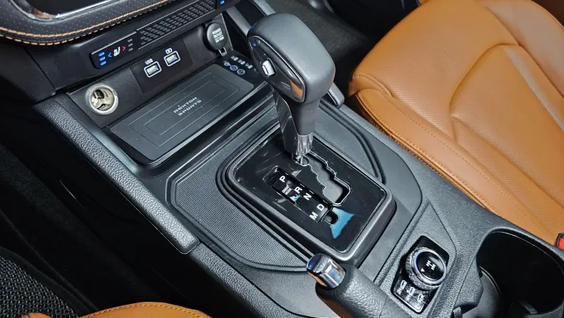 SsangYong Rexton Sports Khan