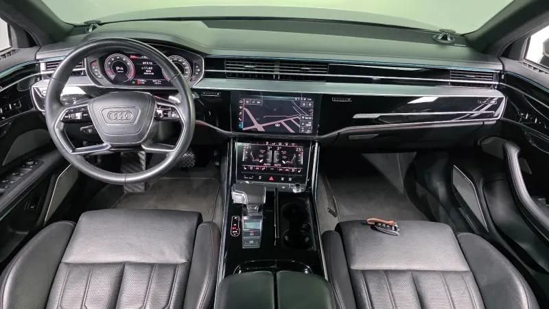 Audi A8