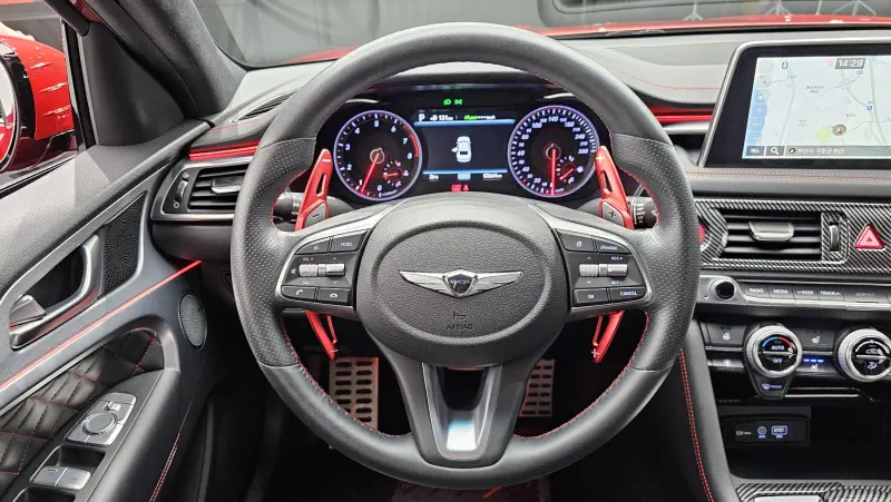 Genesis G70