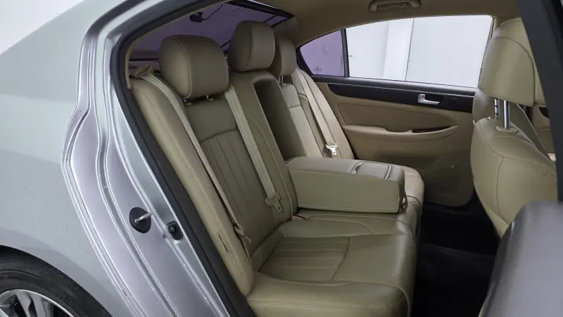 Купить Hyundai Genesis Busan из Кореи