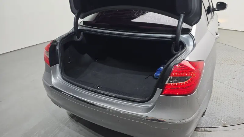 Купить Hyundai Genesis Busan из Кореи