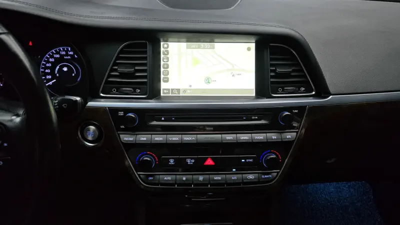 Hyundai Aslan
