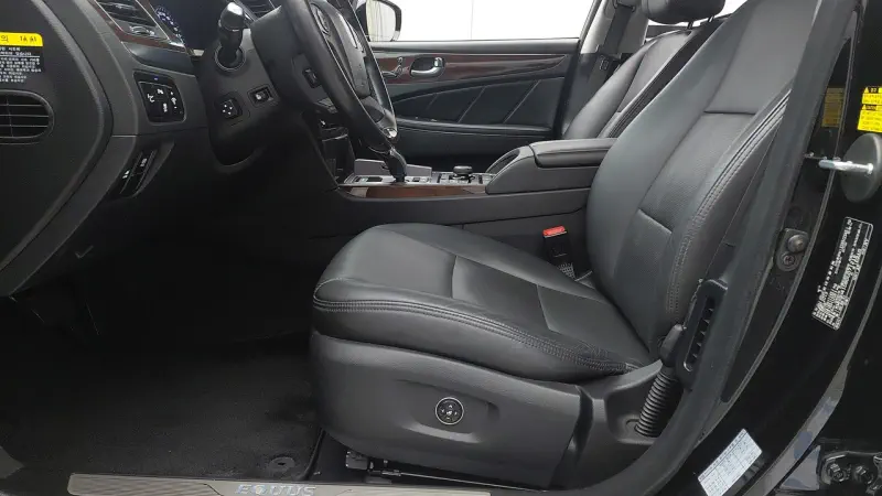 Hyundai Equus