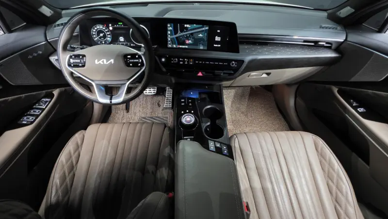 Kia K8