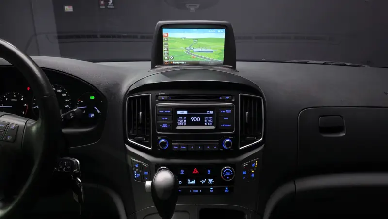 Hyundai Grand Starex