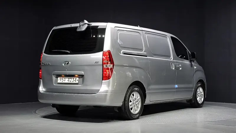 Hyundai Grand Starex