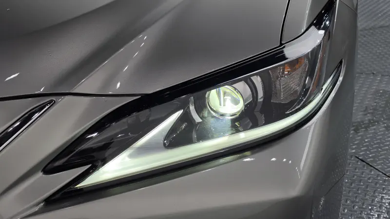 Lexus ES300h