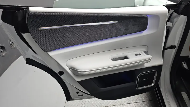Polestar 4