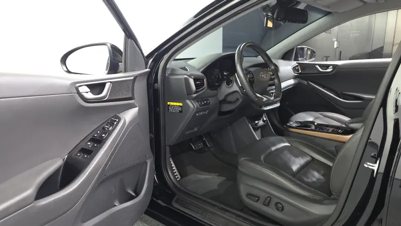Hyundai Ioniq