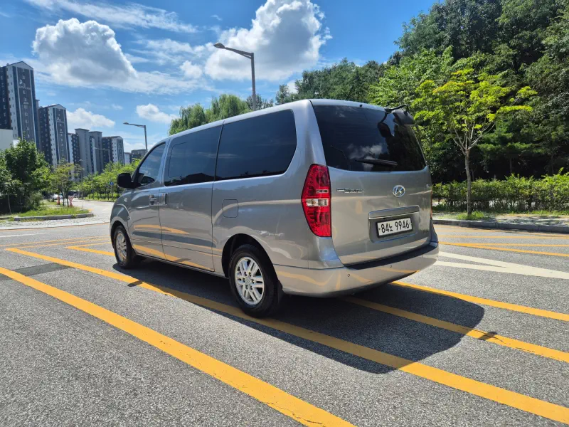 Hyundai Grand Starex