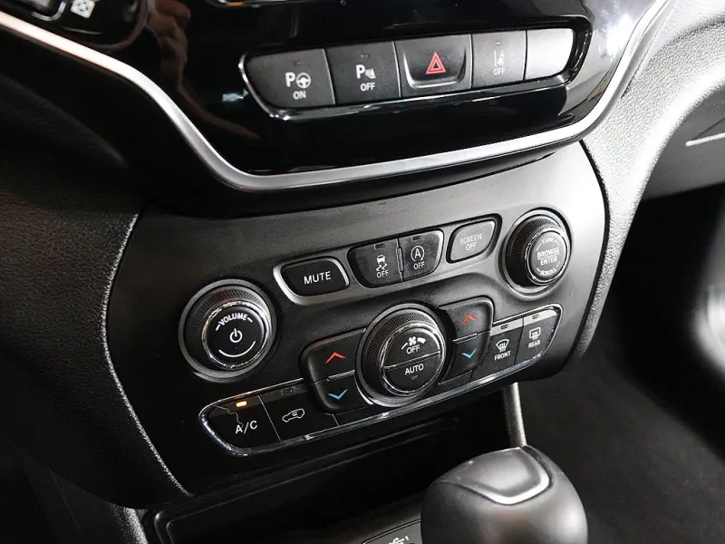 Jeep Cherokee
