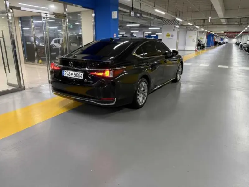 Lexus ES300h