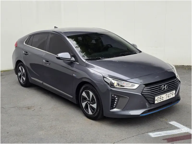 Hyundai Ioniq