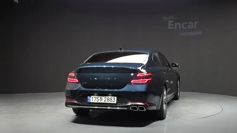 Genesis G70
