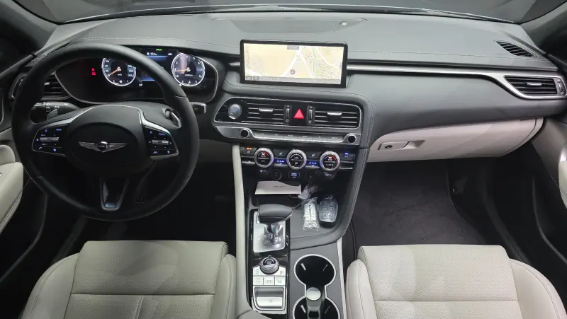 Genesis G70