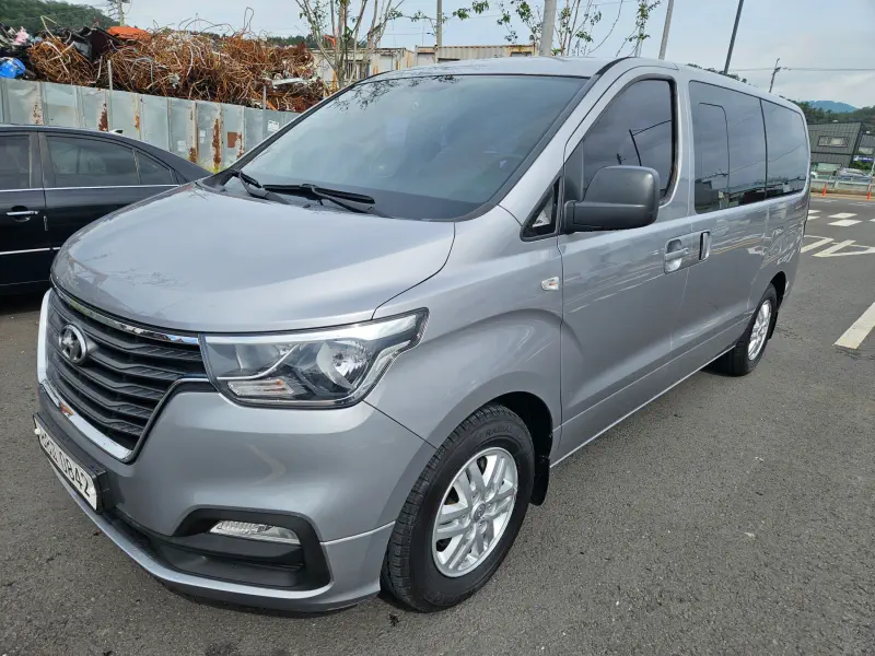 Hyundai Grand Starex