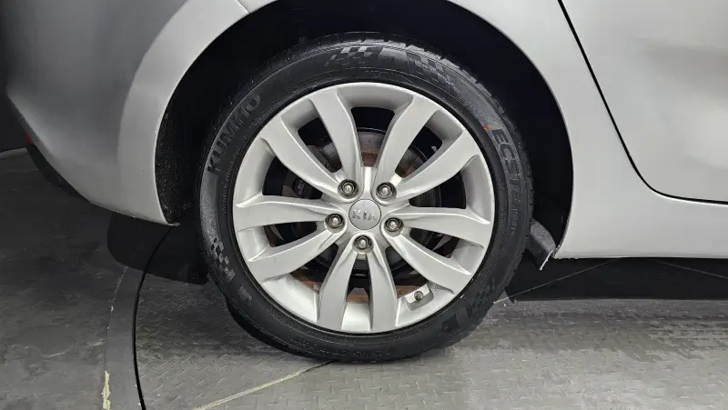 Kia Carens