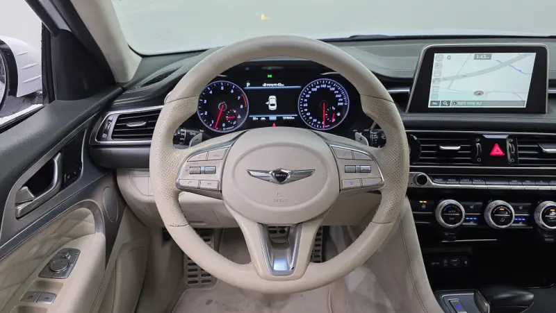 Genesis G70