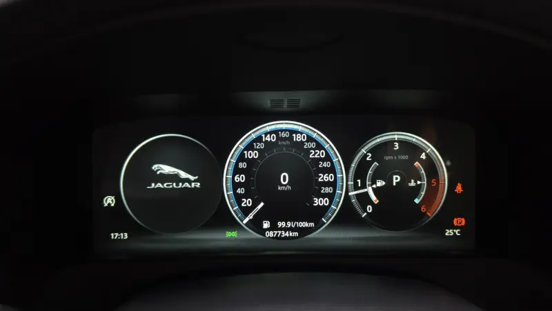 Jaguar XF