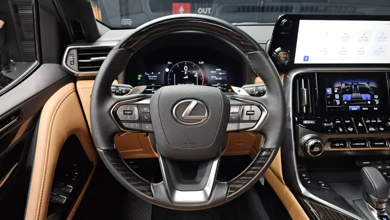 Lexus LX570