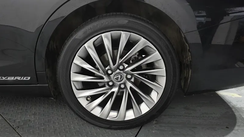 Lexus ES300h
