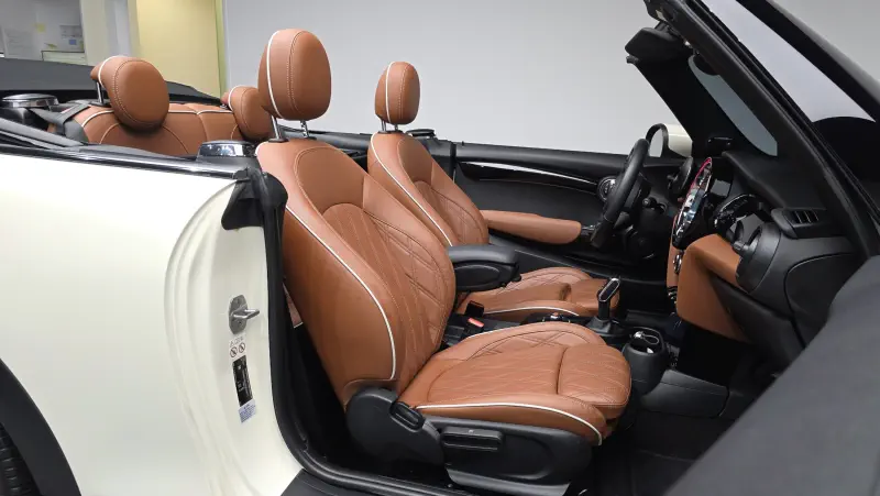 MINI Cabrio