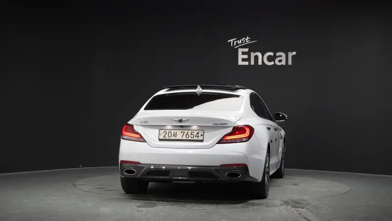 Genesis G70