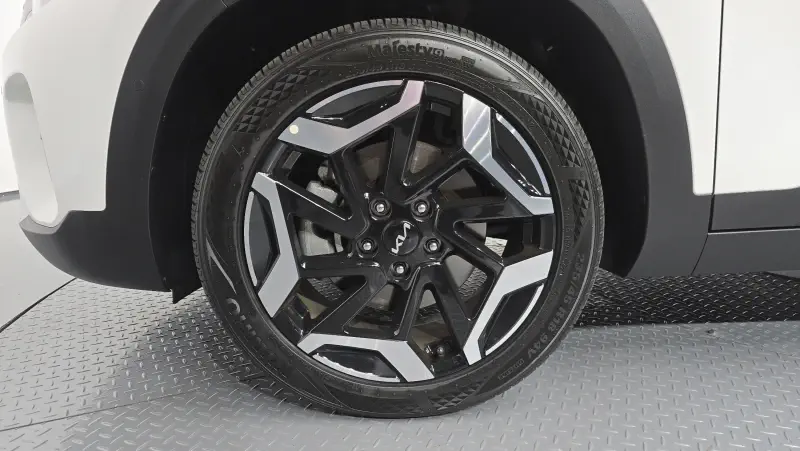 Купить Kia Seltos Busan из Кореи