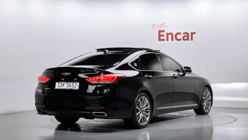 Hyundai Genesis