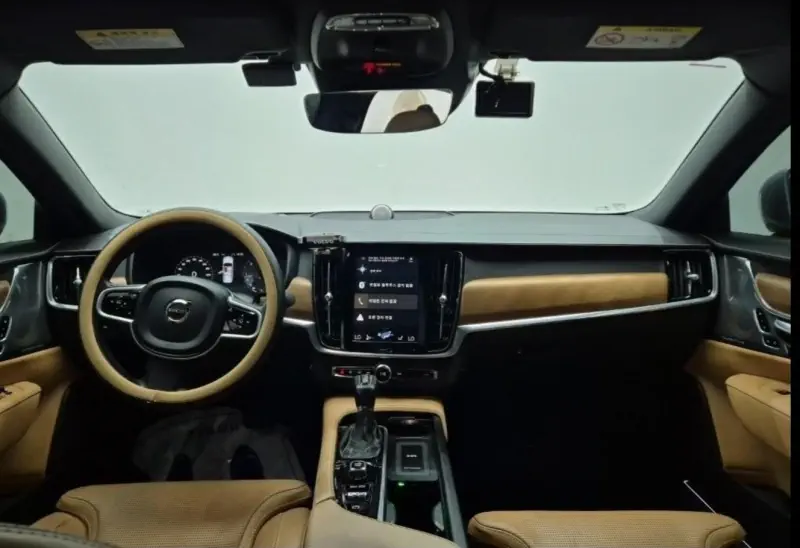 Volvo S90