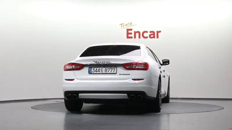 Maserati Quattroporte