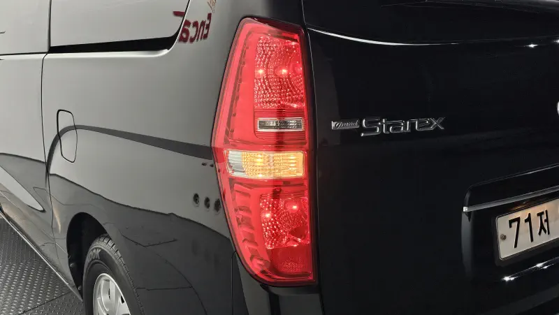Hyundai Grand Starex
