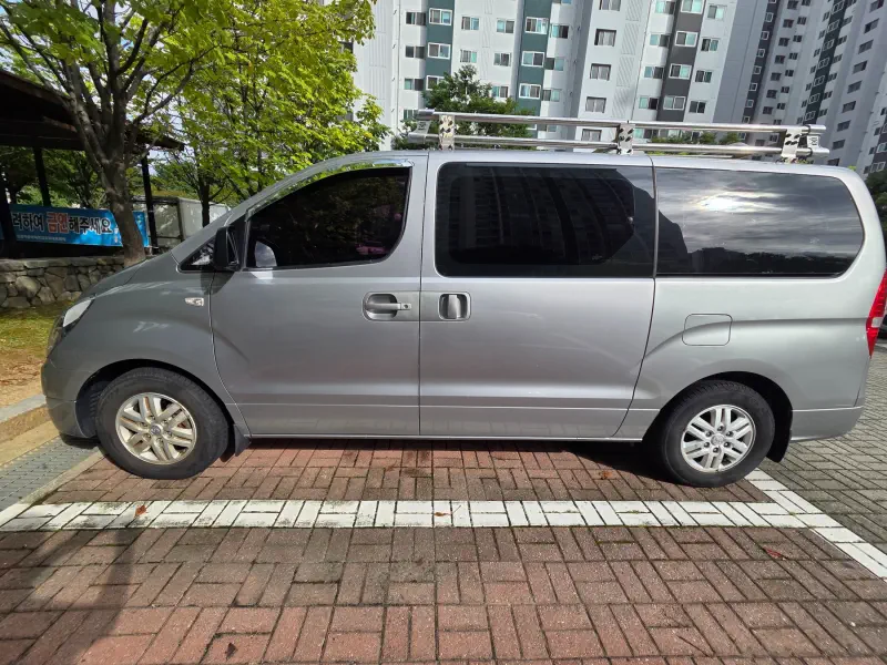 Hyundai Grand Starex