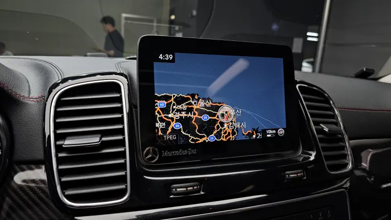 Mercedes-Benz GLE-Class