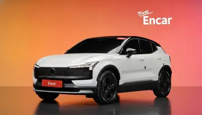 Volvo EX30 2025, 4 346 км — купить с аукциона Кореи