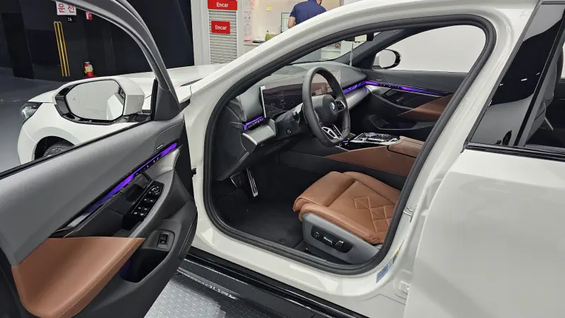 BMW 5-Series