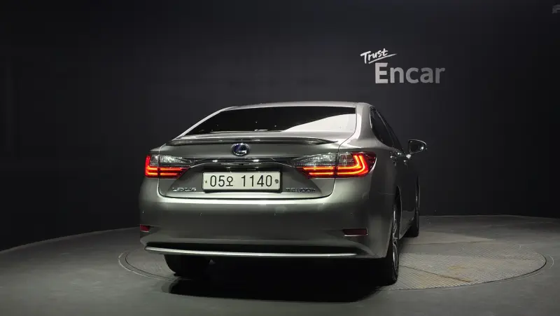 Lexus ES300h