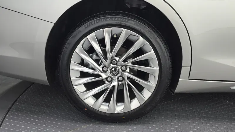 Lexus ES300h