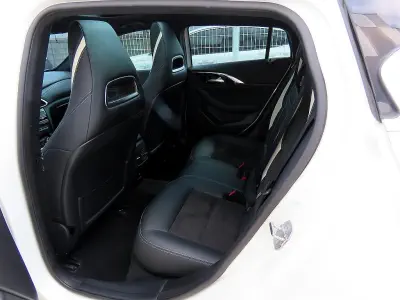 Infiniti Q30