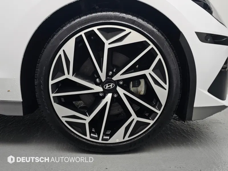 Hyundai Ioniq 6
