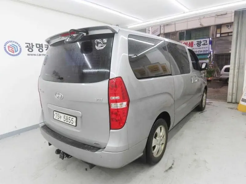 Hyundai Grand Starex