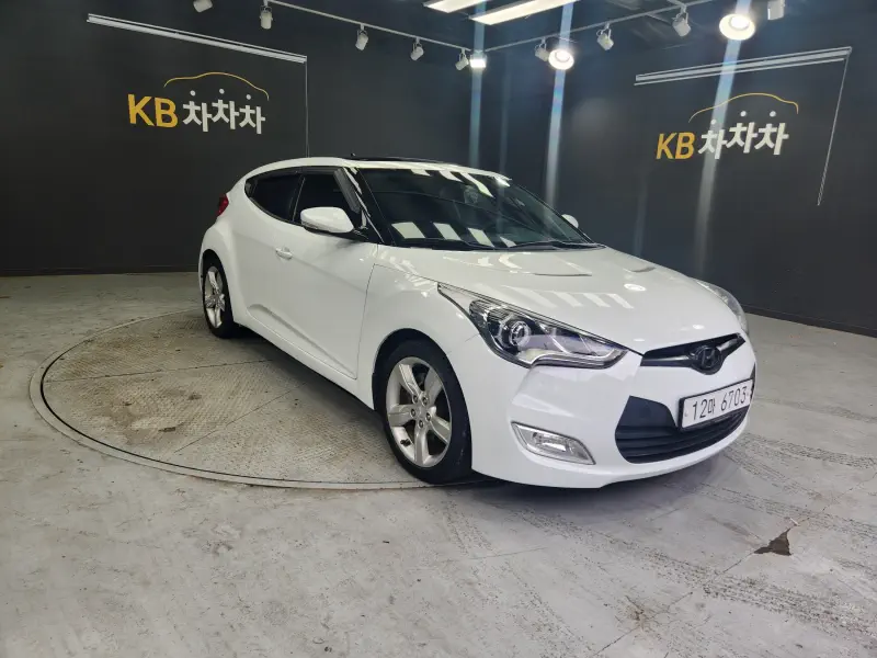 Hyundai Veloster