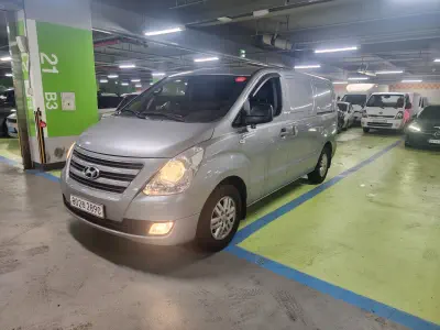 Hyundai Grand Starex