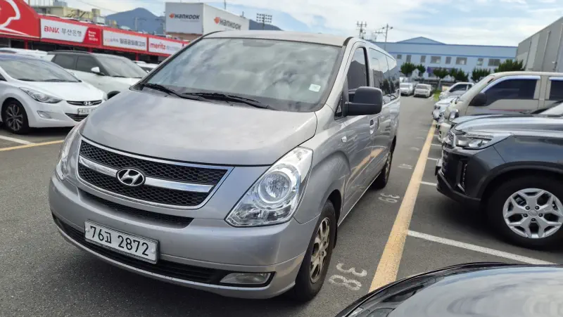 Hyundai Grand Starex