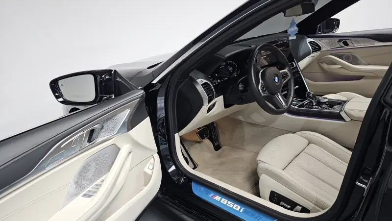 BMW 8-Series