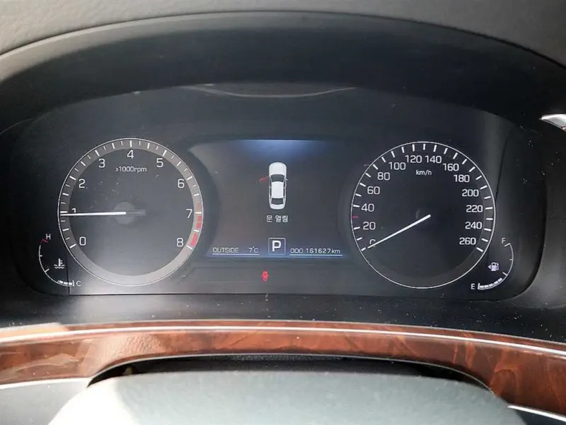Hyundai Equus