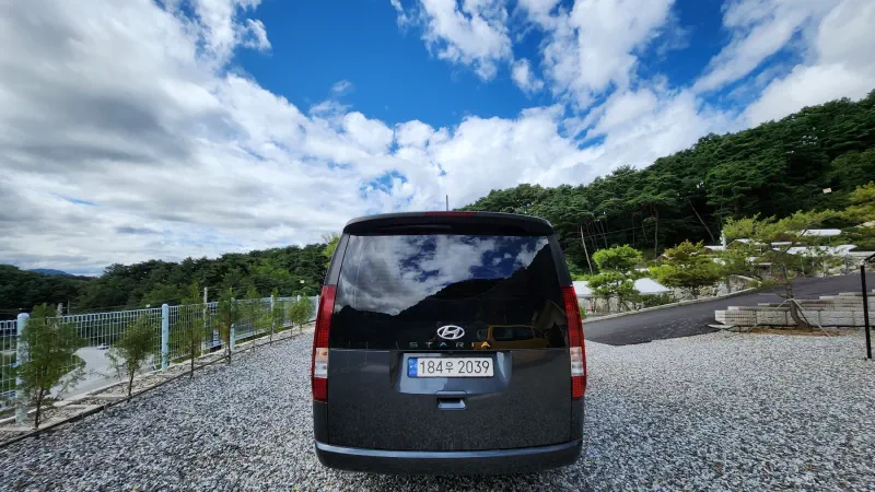 Hyundai Staria