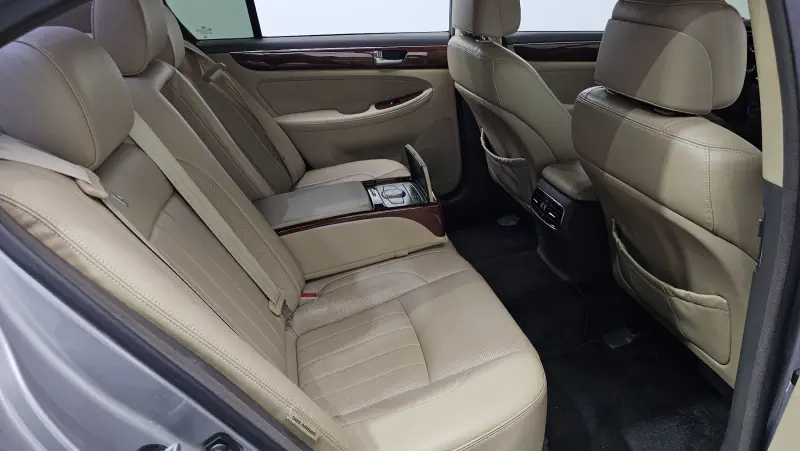 Купить Hyundai Genesis Seoul из Кореи
