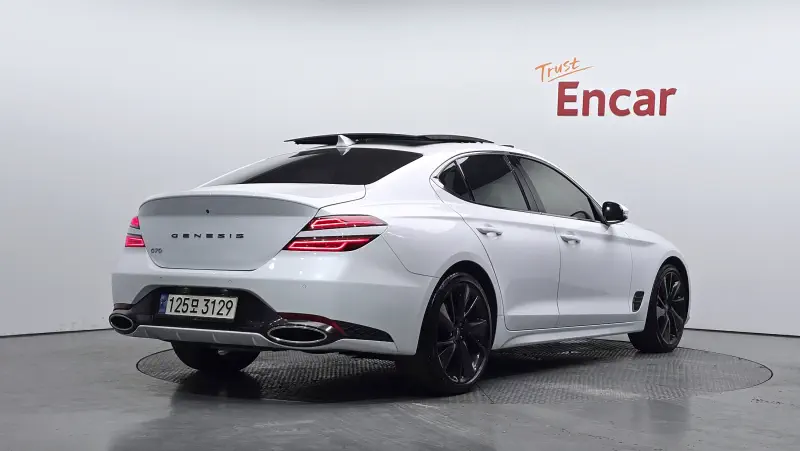 Genesis G70
