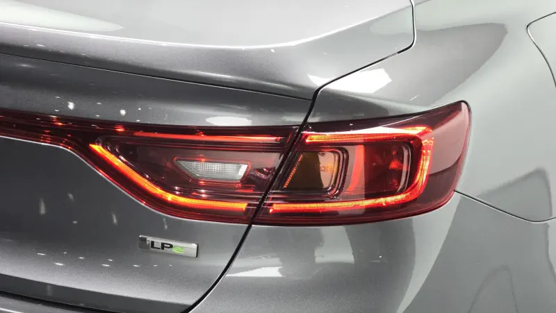 Renault Samsung SM6